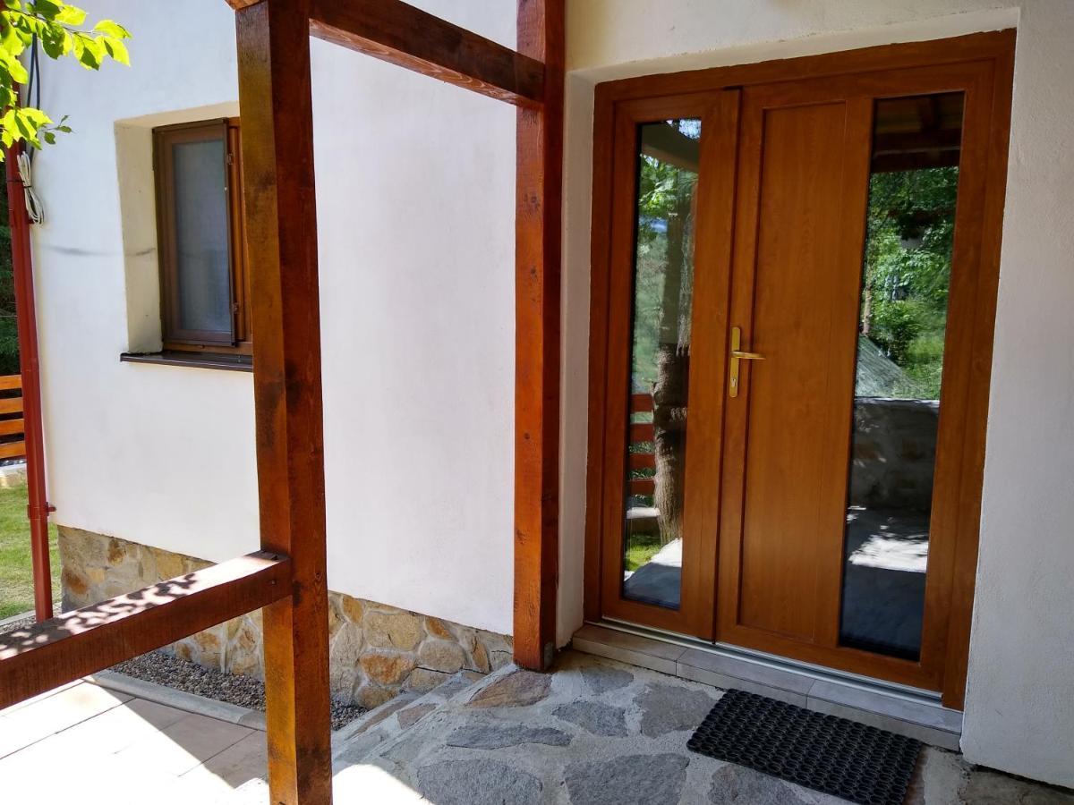 New And Comfortable Two Bedroom House Garana Dış mekan fotoğraf