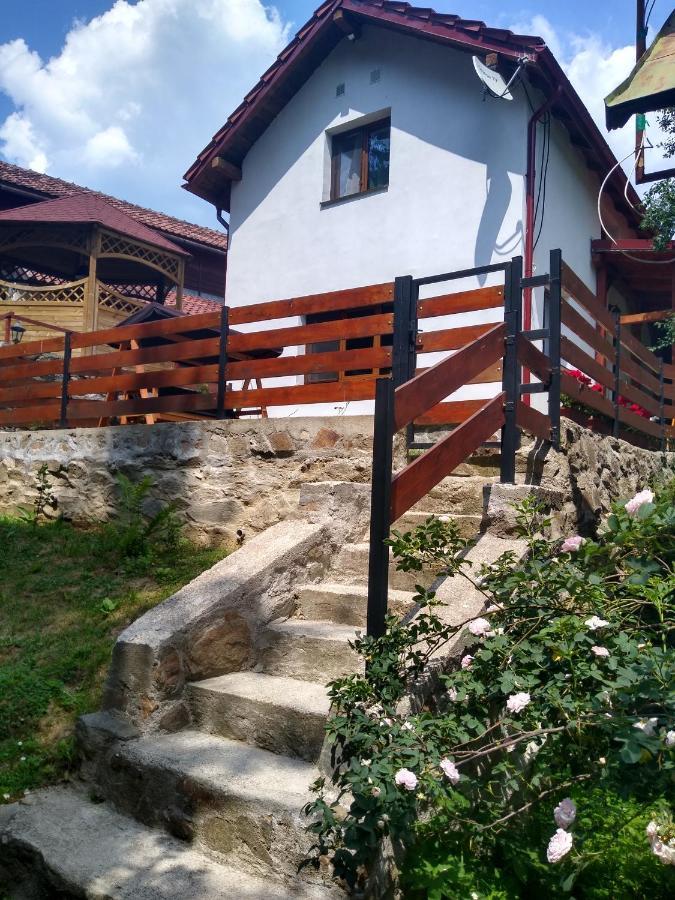 New And Comfortable Two Bedroom House Garana Dış mekan fotoğraf